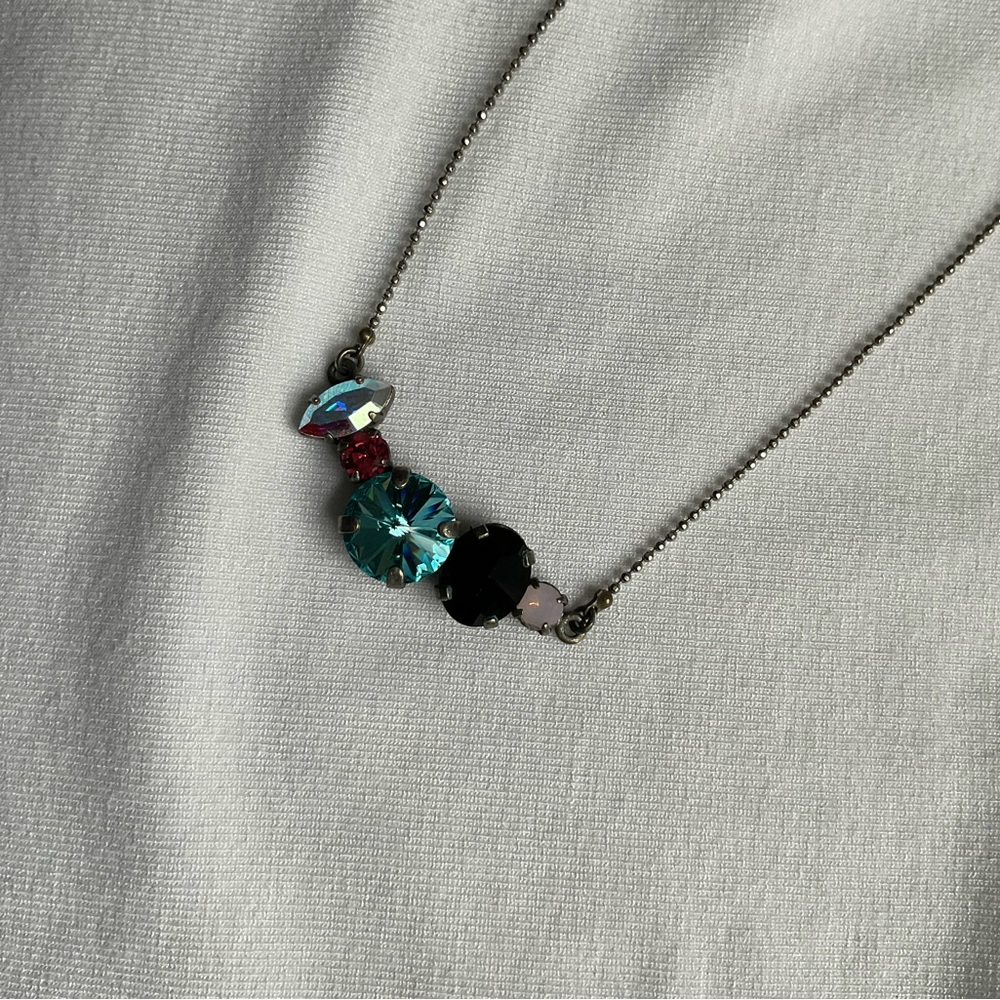 Sabina 3 Stone necklace